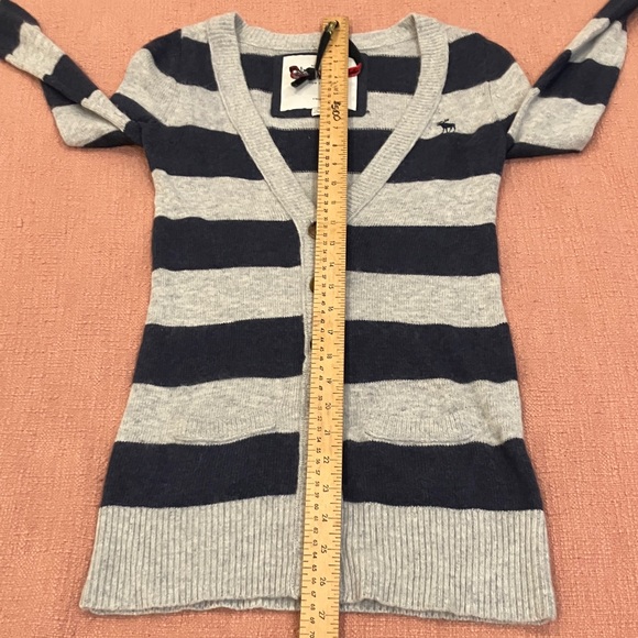 Abercrombie & Fitch soft rabbit hair blend Blue & Gray Striped Cardigan - Picture 7 of 16